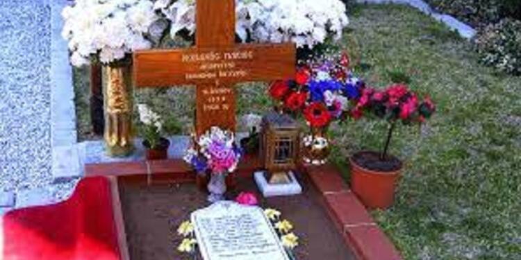 ΣΟΥΡΩΤΗ: Δύο μεγάλα θαύματα στον τάφο του Αγίου Παισίου: Κώστα έχεις καρκίνο στους πνεύμονες!