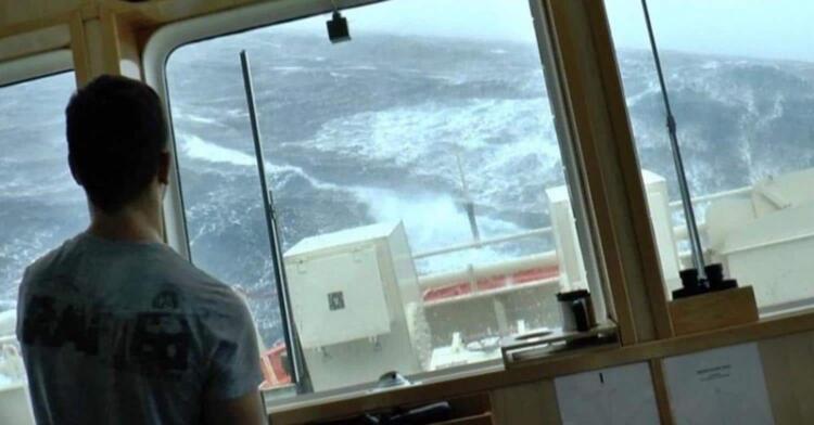 Ένα βίντεο για τους Έλληνες ναυτικούς, για την λεβεντιά και περηφάνια τους