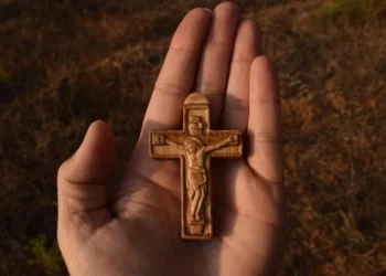 Ο σταυρός του Χριστού είναι η απόδειξη του Θεού για τον άνθρωπο