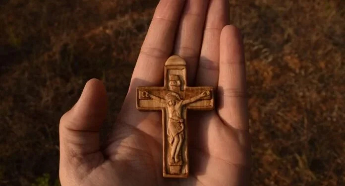 Ο σταυρός του Χριστού είναι η απόδειξη του Θεού για τον άνθρωπο