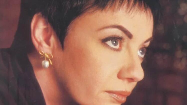 «Δεν ήθελε να στεναχωρήσει τα παιδιά της…» – Μαθεύτηκε 22 χρόνια μετά το θάνατο της Μαλβίνας Κάραλη