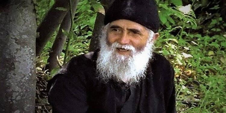 Άγιος Παΐσιος: Ακόμη κι αν αδικείσαι, μην αντιλέγεις, ούτε να νευριάζεις, αλλά να υπομένεις και να σιωπάς