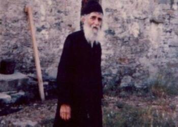 Το είπε μόνο στον γιατρό του: Συγκλονίζει η τελευταία επιθυμία του Αγίου Παϊσίου λίγο πριν φύγει από τη ζωή