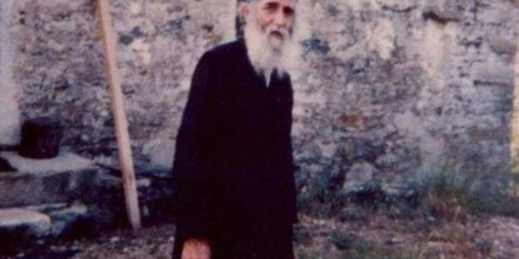 Το είπε μόνο στον γιατρό του: Συγκλονίζει η τελευταία επιθυμία του Αγίου Παϊσίου λίγο πριν φύγει από τη ζωή