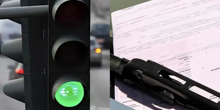 Ήρθε το πρώτο «έξυπνο» φανάρι στην Ελλάδα: Γράφει κλήση αν περάσουμε με κόκκινο