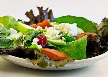 Εύκολη και νόστιμη σαλάτα διαίτης: Η ιδανική πρόταση για όσους προσπαθούν να χάσουν βάρoς