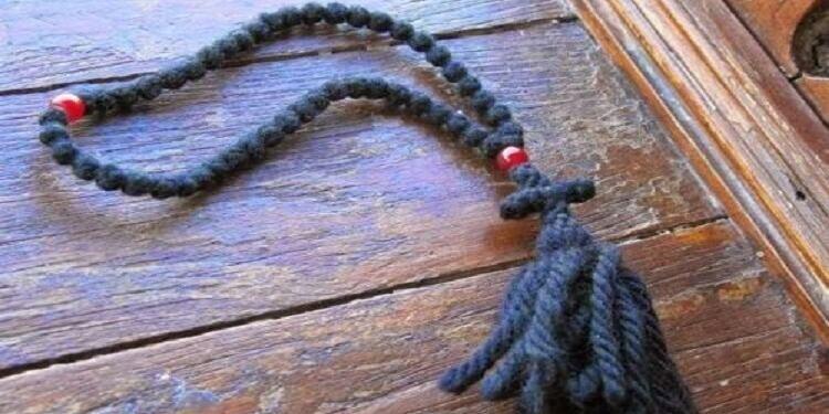 Τι είναι η νοερά προσευχή και πώς πρέπει να γίνεται