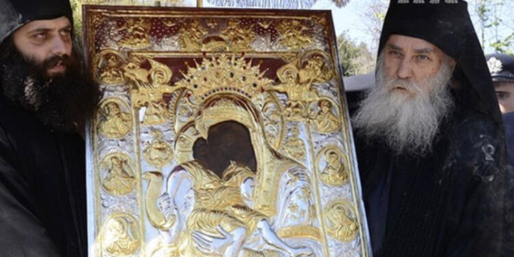 Στην Αθήνα η εικόνα της Παναγίας «Άξιον Εστί» από το Άγιο Όρος – Μεγάλη ευλογία