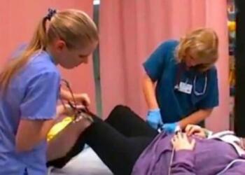 26χρονη έγκυος πήγε στο νοσοκομείο ουρλιάζοντας από τον πόνο – Όταν της έκοψαν το παντελόνι έμειναν άναυδοι (Video)