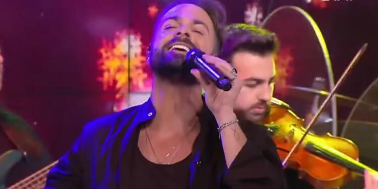 «Πονάει πάρα πολύ»: Δύσκολες ώρες για τον Ηλία Βρεττό – Η φωτογραφία μέσα από το νοσοκομείο