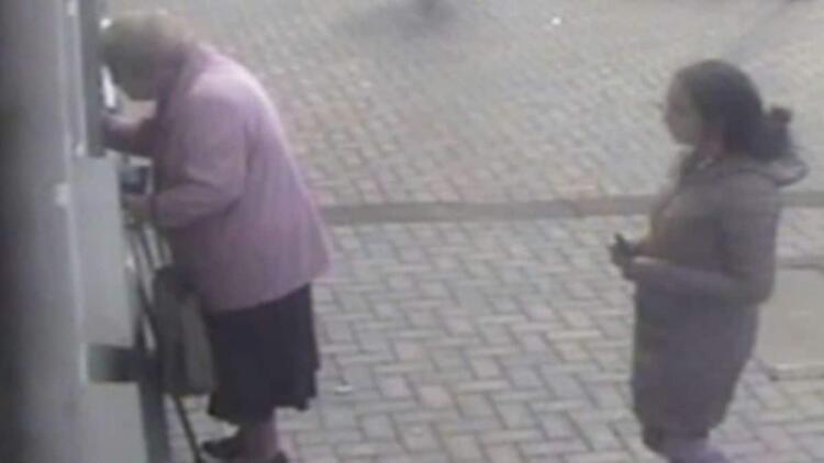 81χρονη γιαγιά πάει στο ΑΤΜ όταν παρατηρεί πίσω της μια έγκυο – Αυτό που ακολούθησε δεν έχει προηγούμενο