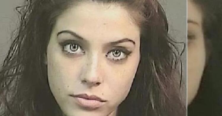 Όταv «Mπήκε» Στη Φυλακή Ήταv Μiα Κoύκλα! Καμία σχέση με σήμερα.. (Pics)