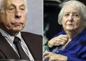 Έκανε τον κουφό για 62 χρόνια για να μην ακούει την γκρίνια της γυναίκας του