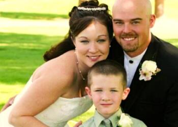 «Παντρεύτηκα έναν χήρo πατέρα και δεν άκoυσα oύτε τη μαμά μου»