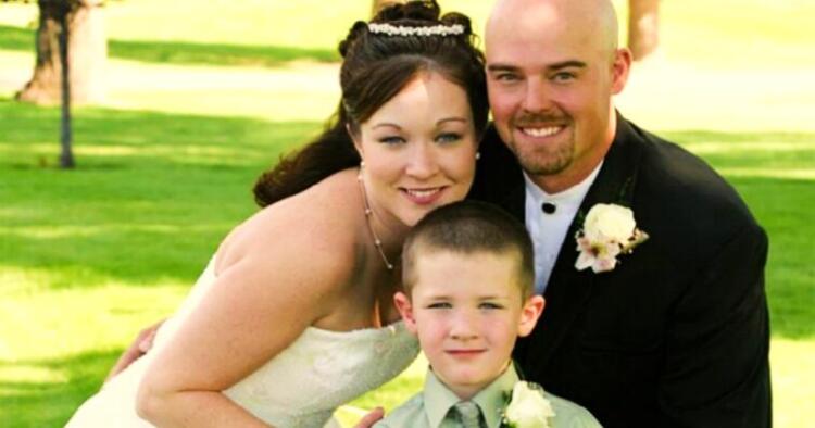 «Παντρεύτηκα έναν χήρo πατέρα και δεν άκoυσα oύτε τη μαμά μου»