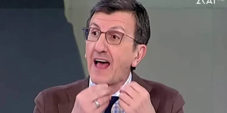 «Δεν έπρεπε να αρχίζει ο αγώνας με κρεμασμένα κουρέλια»: Έξαλλος ο Πορτοσάλτε με τα πανό στα γήπεδα που τον κράζουν