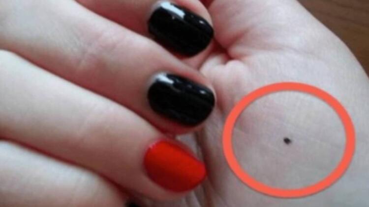 Ανέβασε αυτή τη φωτογραφία στο internet και μετά από λίγο η Αστυνομία της χτύπησε την πόρτα!