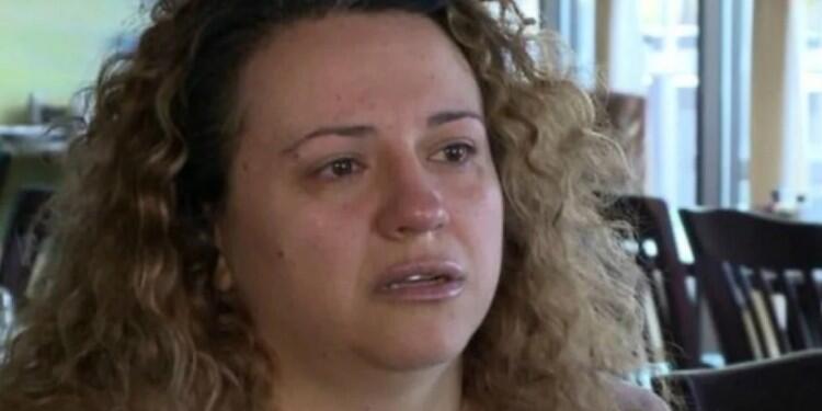 Ελληνίδα εστιάτορας στην Βιρτζίνια έβαλε πινακίδα που γονάτισε όλη την ΑΜΕΡΙΚΗ