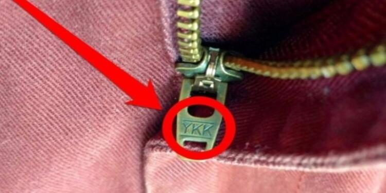 Δείτε τι σημαίνουν τα αρχικά ΥΚΚ που έχουν όλα τα φερμουάρ! Το είχατε παρατηρήσει;