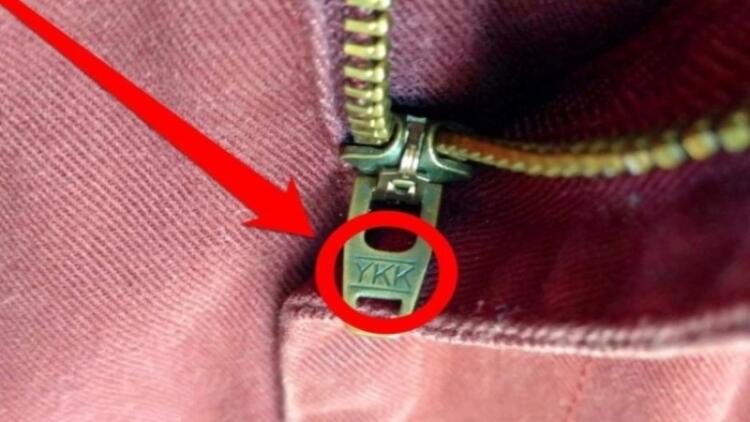 Δείτε τι σημαίνουν τα αρχικά ΥΚΚ που έχουν όλα τα φερμουάρ! Το είχατε παρατηρήσει;