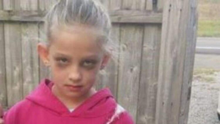 Η φωτογραφία του μικρού κοριτσιού κάνει τον γύρο του διαδικτύου…Όταν την δείτε ολόκληρη θα παγώσετε!