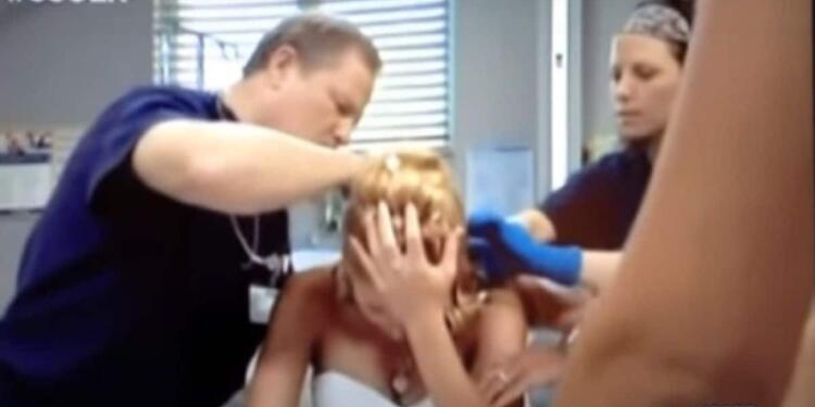 Νύφη την ημέρα του γάμου της φερόταν «τρελά» και πήγε στο γιατρό – Μόλις κοίταξε το κεφάλι της… (video)