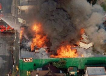 Mια 15χρονη δολοφονήθηκε για έναν χυμό πορτοκάλι και αυτό ήταν η αφορμή να βυθιστεί στο χάος μια ολόκληρη πόλη