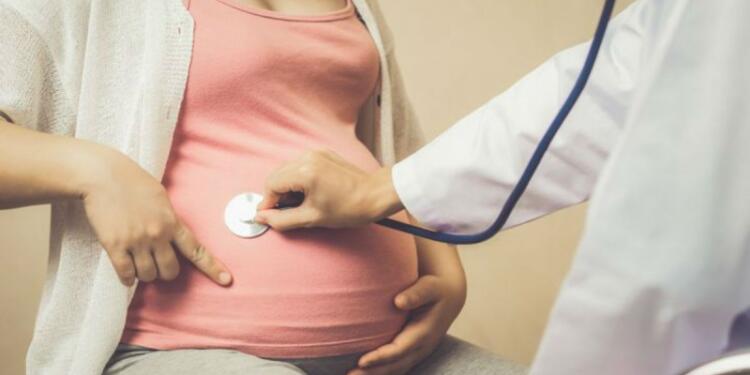 Κατάφερε να μείνει έγκυος μετά από 8 χρόνια – Αυτό που είδε ο γιατρός στο πρώτο υπερηχογράφημα την έκανε να “παγώσει”