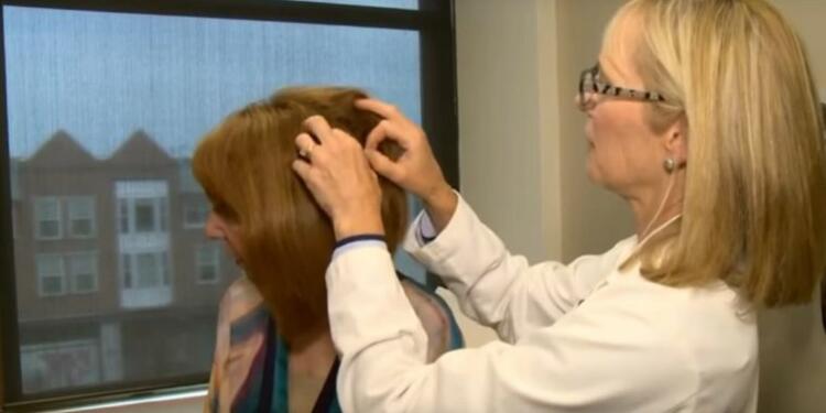 Η κομμώτριά της της μίλησε και της έσωσε τη ζωή. Σήμερα θα ήταν νεκρή