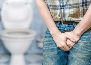 Δες ΤΙ Συμβαίνει στο Σώμα σας όταν Κρατάτε τα Ούρα σας για Ώρα, δεν θα το Ξανακάνετε…