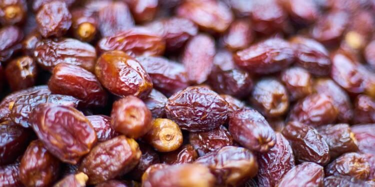 brown and white coffee beans