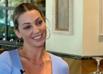 Βανέσα Αδαμοπούλου: «Οι άντρες δεν φλερτάρουν γιατί βλέπουν ξινές φάτσες, που το παίζουν απλά ωραίες»