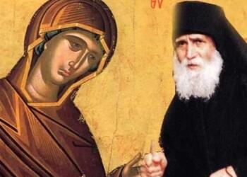 Ο παππούλης μίλησε: «Όποιος στα χέρια του κρατεί λουλούδια για την Παναγία…»