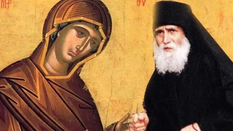 Ο παππούλης μίλησε: «Όποιος στα χέρια του κρατεί λουλούδια για την Παναγία…»