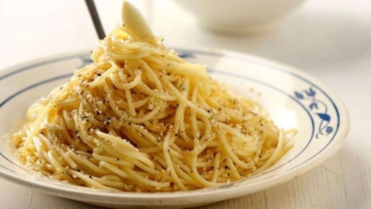 Η πιο νόστιμη μακαρονάδα που φάγατε ποτέ – Έτοιμη με μία μόνο κίνηση!