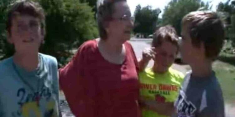 4 αγόρια μπήκαν κρυφά στο σπίτι μιας γιαγιάς – Αυτό που συνέβη όταν τα έπιασε έχει συγκλονίσει τον πλανήτη!