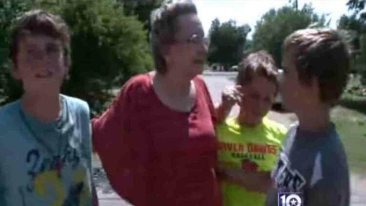 4 αγόρια μπήκαν κρυφά στο σπίτι μιας γιαγιάς – Αυτό που συνέβη όταν τα έπιασε έχει συγκλονίσει τον πλανήτη!