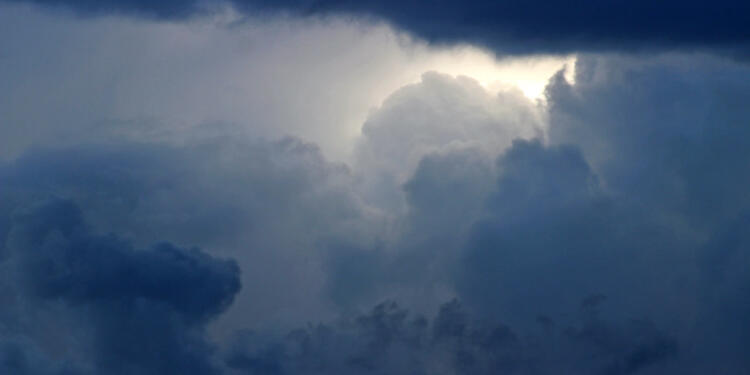 Καιρός: Ισχυρές βροχές και καταιγίδες – Πού πρέπει να προσέχετε