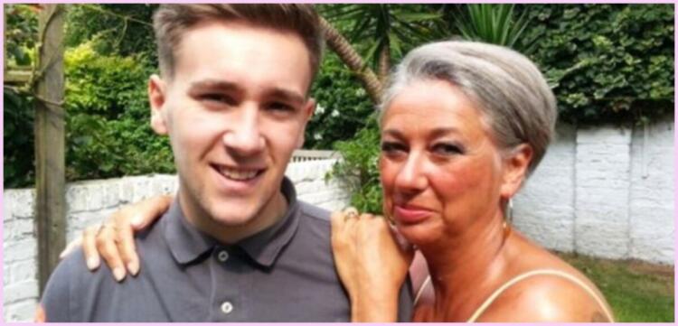 «Ο γιος μου πέθανε καθώς του μιλούσα στο τηλέφωνο, ενώ ο πατέρας του έκλαιγε – Δεν μπορούσα να τον βοηθήσω»