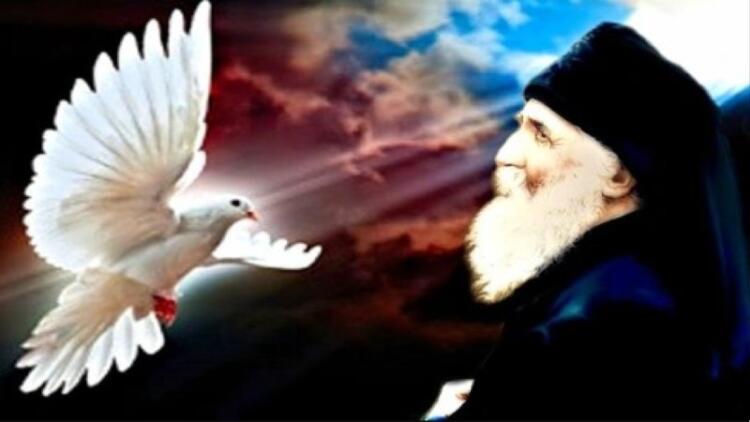 «Κάνε, ευλογημένε, κι εσύ τον σταυρό σου…» – Ανατριχιάζει η προφητεία του Αγίου Παϊσίου για το Άγιο Πνεύμα