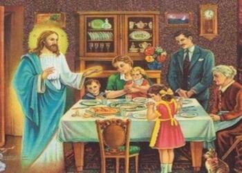 Τι Προσευχή να λέμε πριν και μετά το Φαγητό;