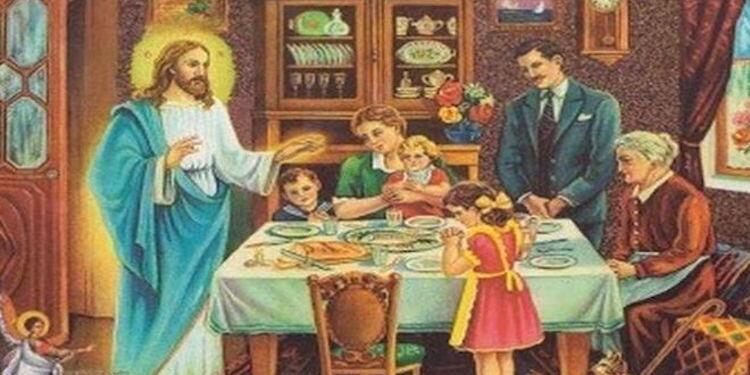 Τι Προσευχή να λέμε πριν και μετά το Φαγητό;