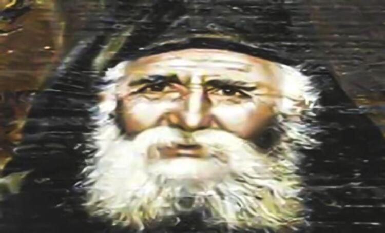 Άγιος Παΐσιος: «Προσπάθησε ο νούς σου να βρίσκεται συνέχεια στον Χριστό, στην Παναγία, στους Αγγέλους και στους Αγίους»