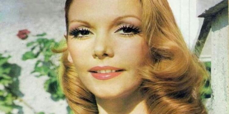 «Λυγισμένη» από την απώλεια και έχοντας εγκαταλείψει τον κινηματογράφο: Δείτε πώς είναι σήμερα και τι κάνει η λαμπερή Τόνια Καζιάνη