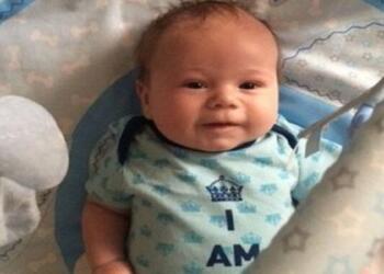 Νόμιζαν Ότι Το Μωράκι Τους Ήταν Απλά Χαριτωμένο Βγάζοντας Τη Γλώσσα Του. Τελικά δεν ήταν ΦΥΣΙΟΛΟΓΙΚΟ