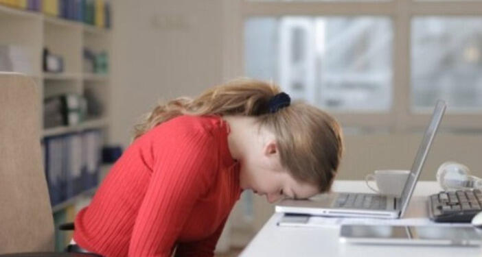 Το αυτοάνοσο νόσημα που μπορεί να κρύβει η ανεξήγητη κόπωση και ο πόνος στις αρθρώσεις