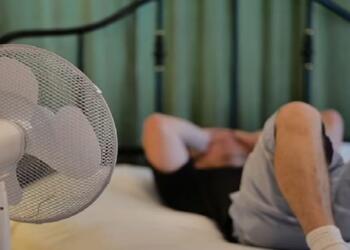 Γιατί δεν πρέπει να κοιμάστε ποτέ με τον ανεμιστήρα ανοιχτό