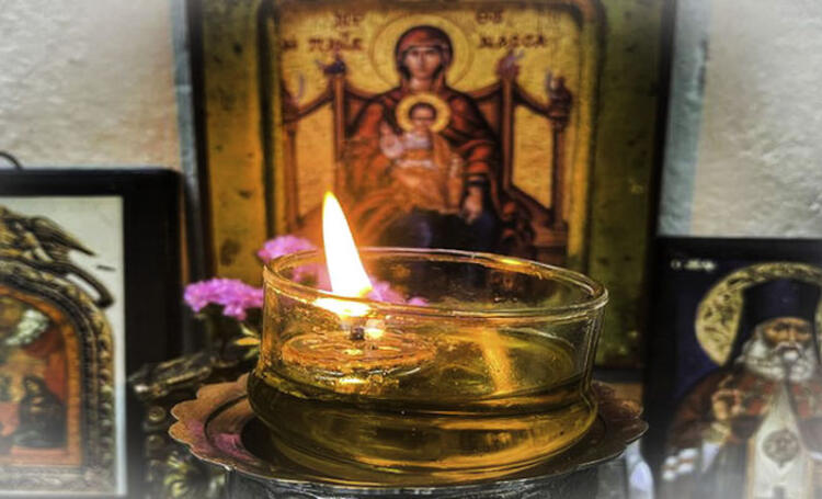 Να ανάβεις το καντηλάκι στο σπιτικό σου