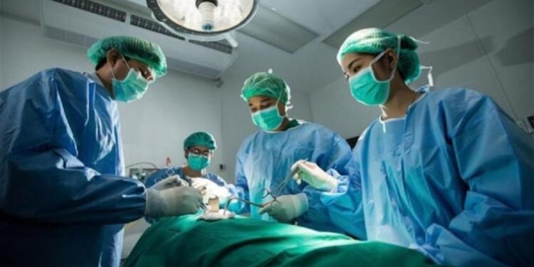 Άνδρας μπήκε στο χειρουργείο για κήλη και οι γιατροί του έκαναν μια ανακάλυψαν κάτι τρομακτικό.