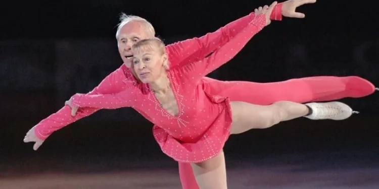 Ζευγάρι 79 και 83 ετών καθηλώνει το κοινό με μία εκπληκτική χορογραφία στον πάγο